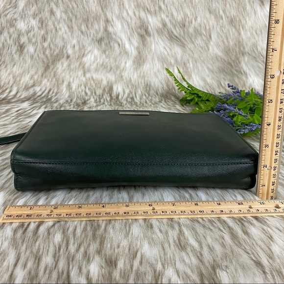 Burberry Clutch - Picture 14 of 14